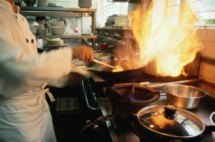 警惕餐飲油煙異味!北京執(zhí)行《排放標(biāo)準(zhǔn)》,最高罰款100萬!