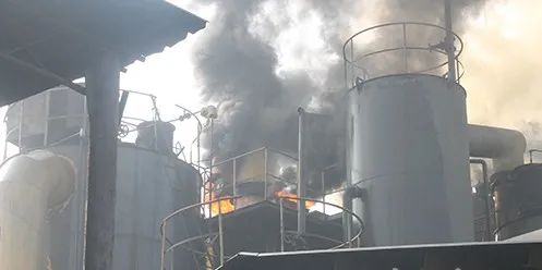 陶瓷廠廢氣惡臭讓人苦不堪言,Dejing的凈?除臭劑幫助企業達標排放!.jpg 陶瓷廠廢氣惡臭讓人苦不堪言,Dejing的凈?除臭劑幫助企業達標排放!.jpg